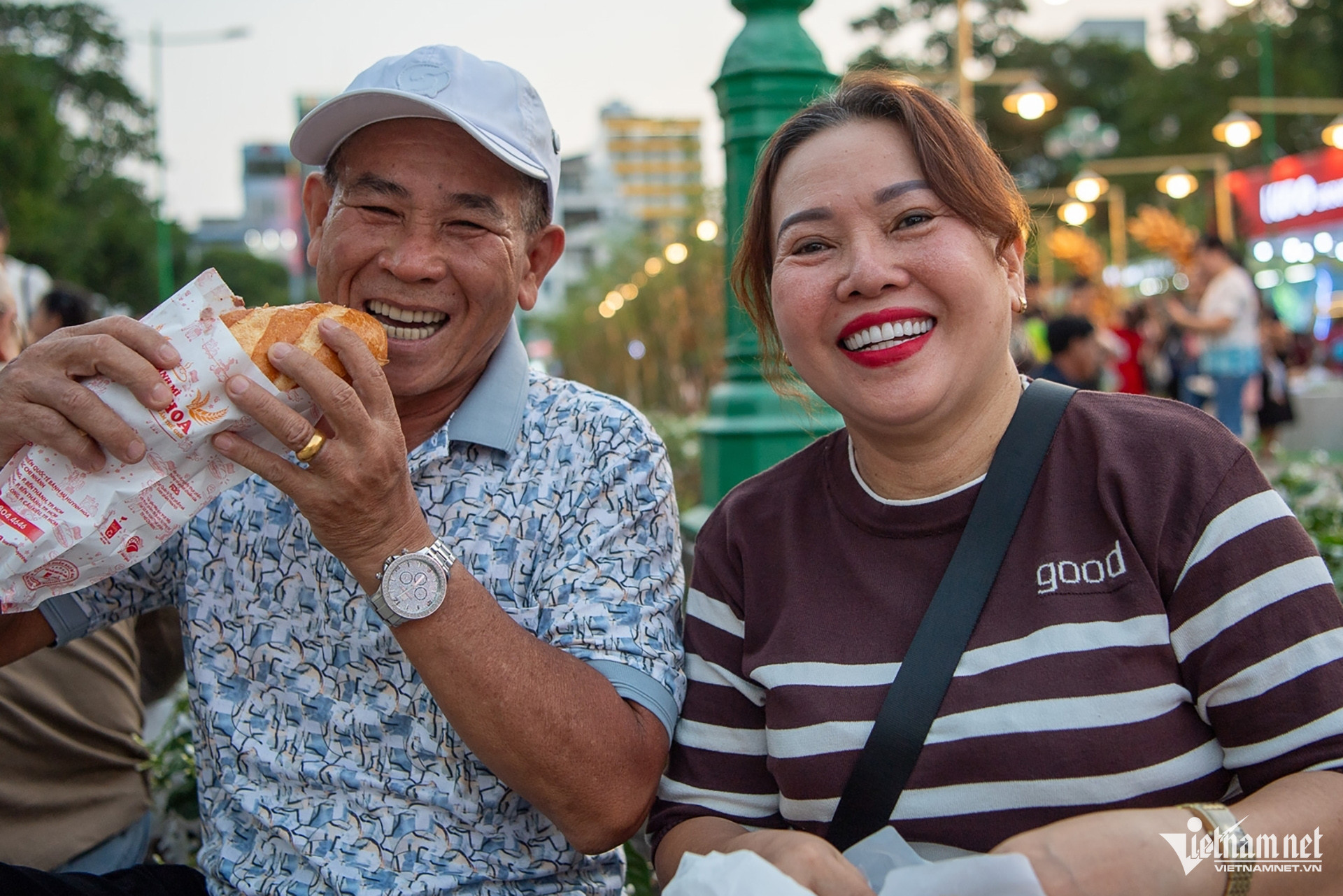 W-le hoi banh mi tuan hung 22 3344.jpg