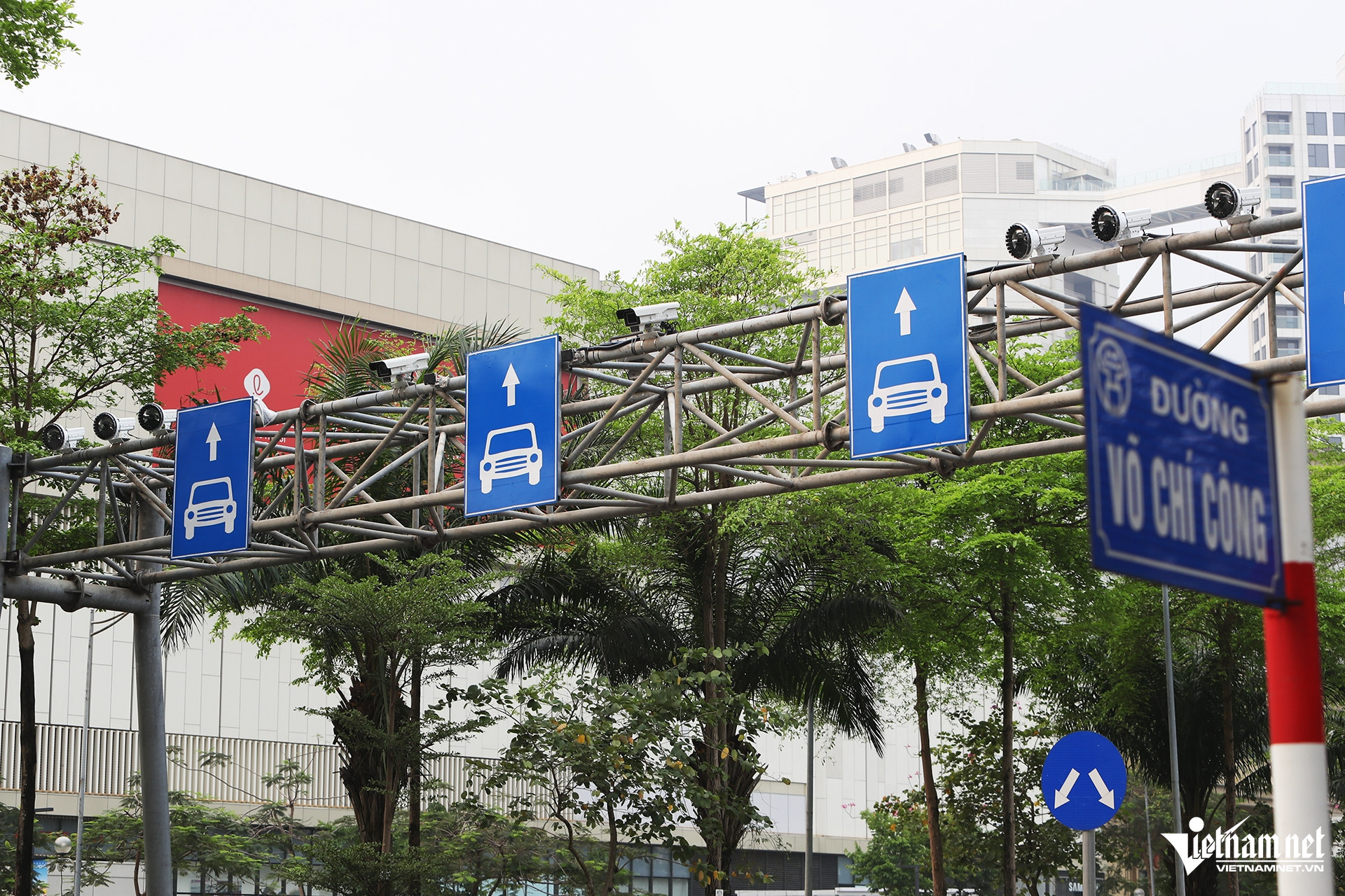 W-phat nguoi vo chi cong.JPG.jpg