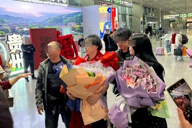  Bị bắt cóc trên đường tan học năm 7 tuổi, chàng trai trở về sau 21 năm 