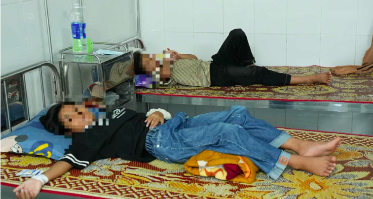 Bộ Y tế yêu cầu điều tra vụ hơn 40 học sinh nghi ngộ độc thực phẩm ở Cà Mau