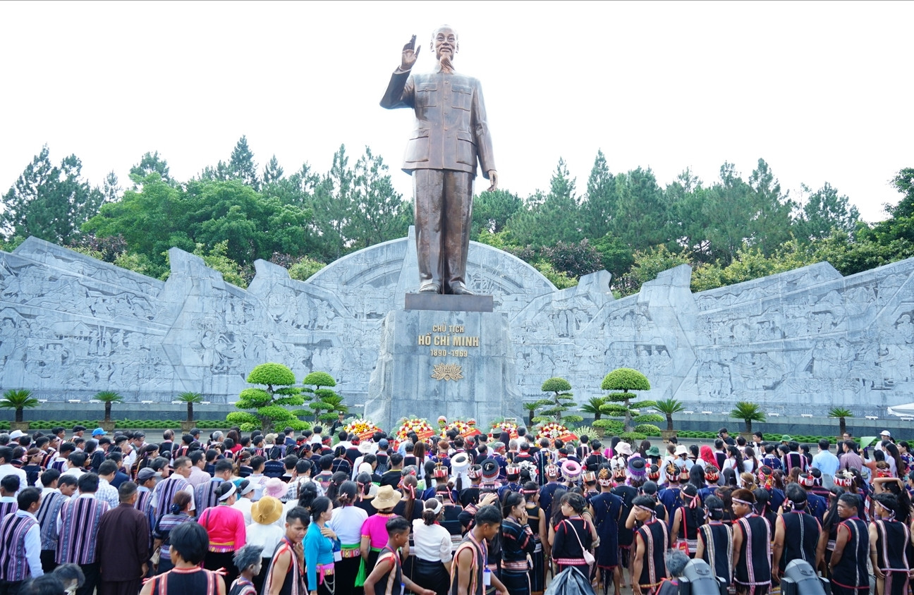 Nhớ lời Bác, đồng bào Gia Lai 80 năm bền bỉ 'sống chết có nhau, no đói giúp nhau'