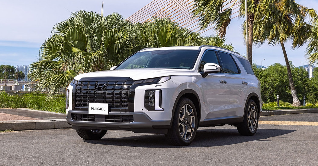 Giá xe Hyundai Palisade giảm tới 170 triệu đồng, cạnh tranh với Ford Everest