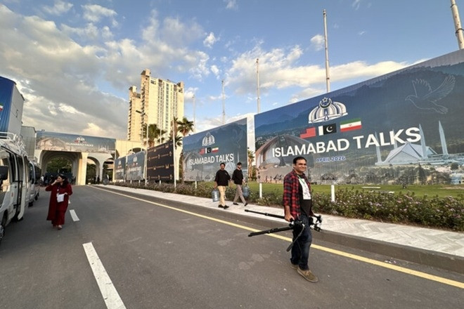  Iran nói Mỹ muốn 'cứu vãn thể diện', cảnh báo về đợt phóng tên lửa lớn nhất 