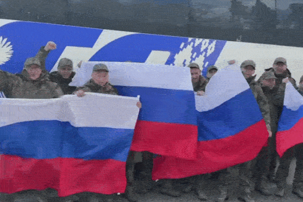 Nga và Ukraine trao đổi tù binh, chỉ huy Kiev mất chức vì binh lính 'gày gò'