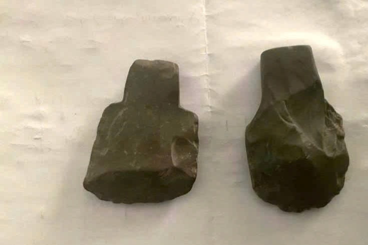  Tìm thấy 5 rìu đá cổ hàng nghìn năm trong lòng hang Én 