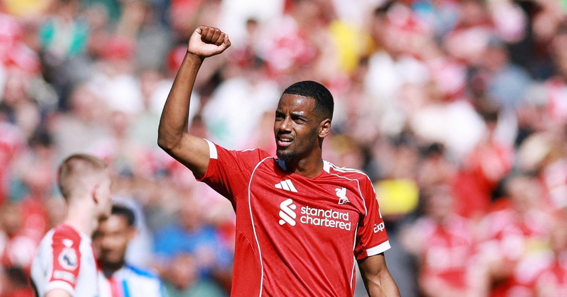 Hạ Crystal Palace, Liverpool áp sát MU