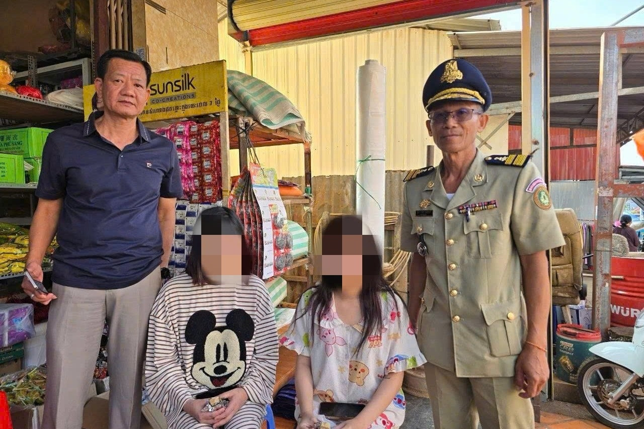 Từ dấu hiệu lạ ở tiệm tạp hóa, giải cứu hai cô gái bị lừa sang Campuchia