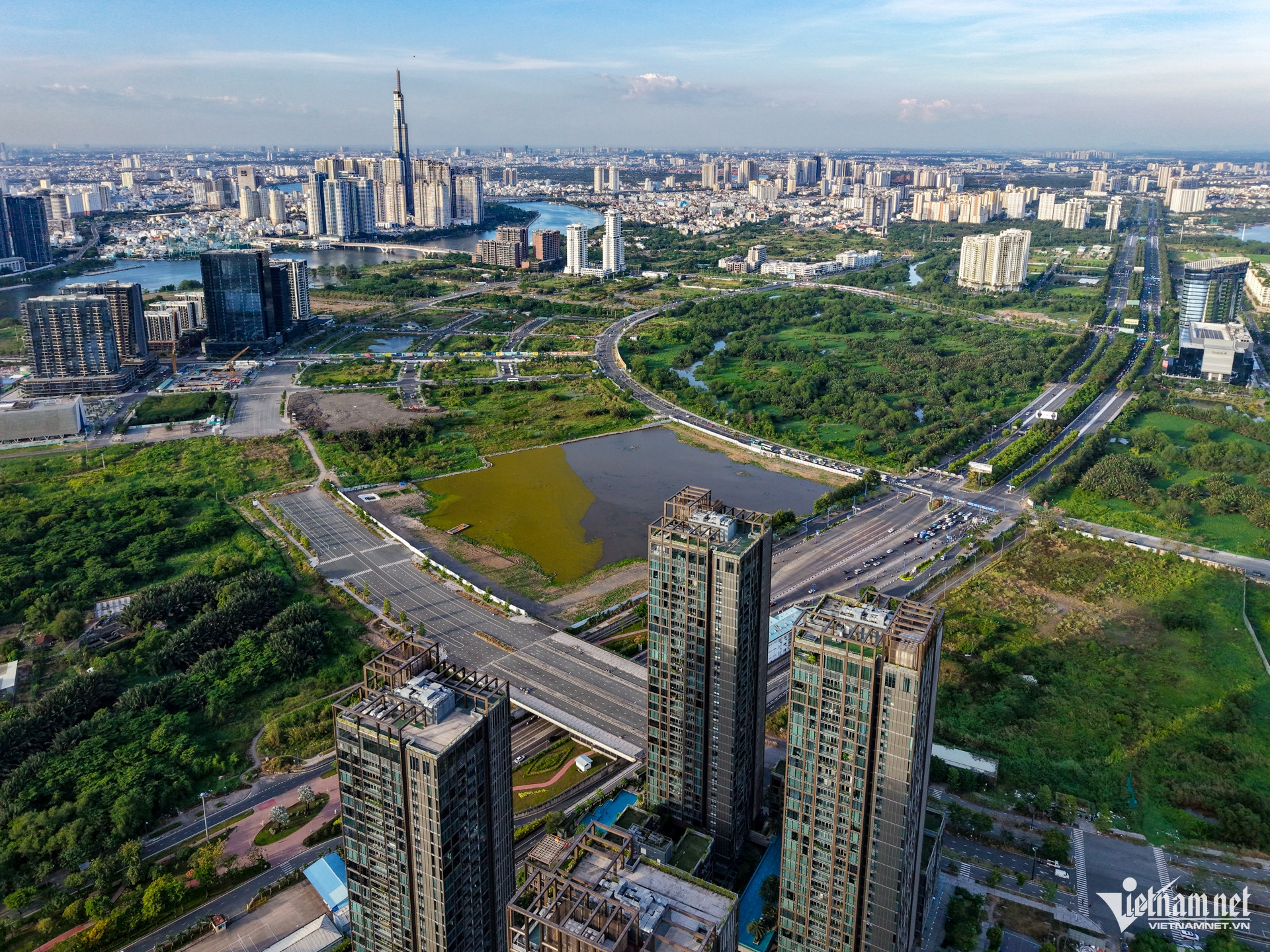 W-Thủ Thiêm Nguyễn Huế 2.jpg