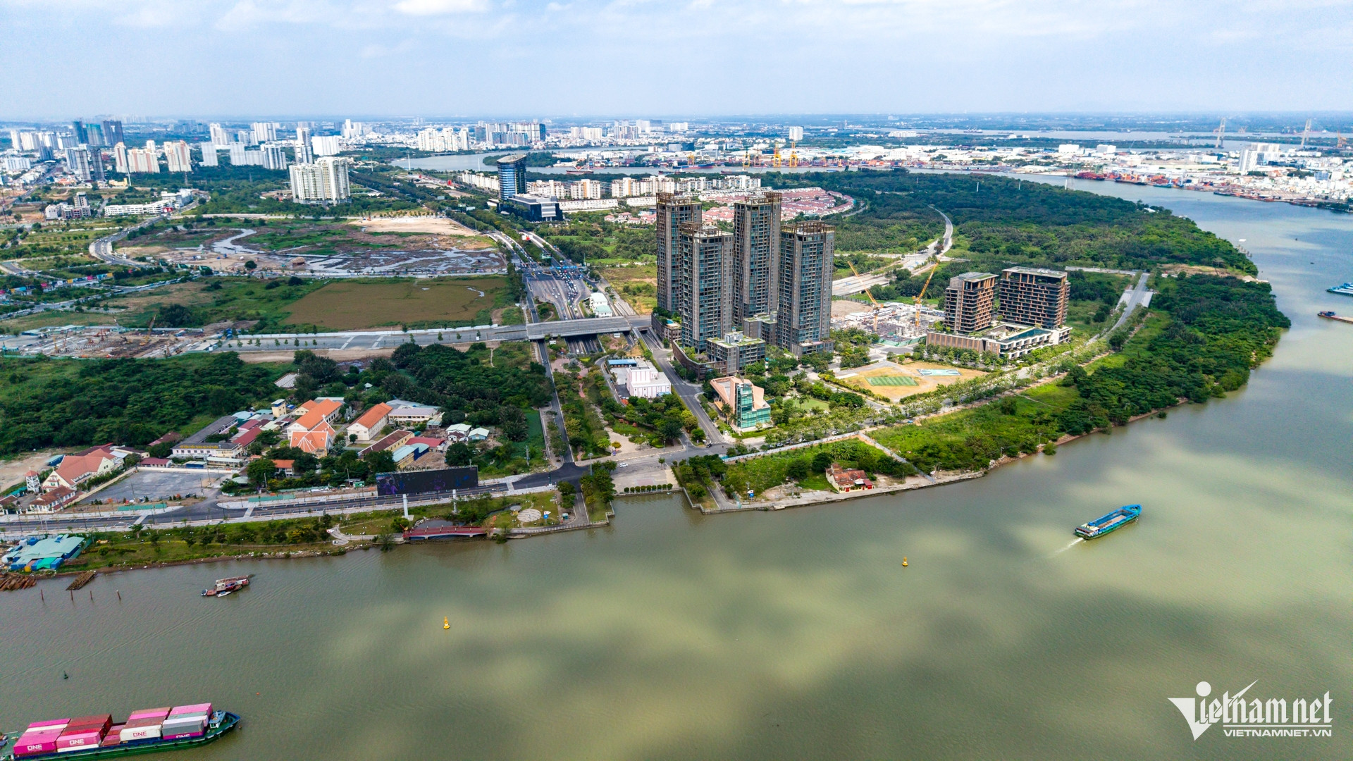 W-thủ thiêm TPHCM   Nguyễn Huế 38.jpg