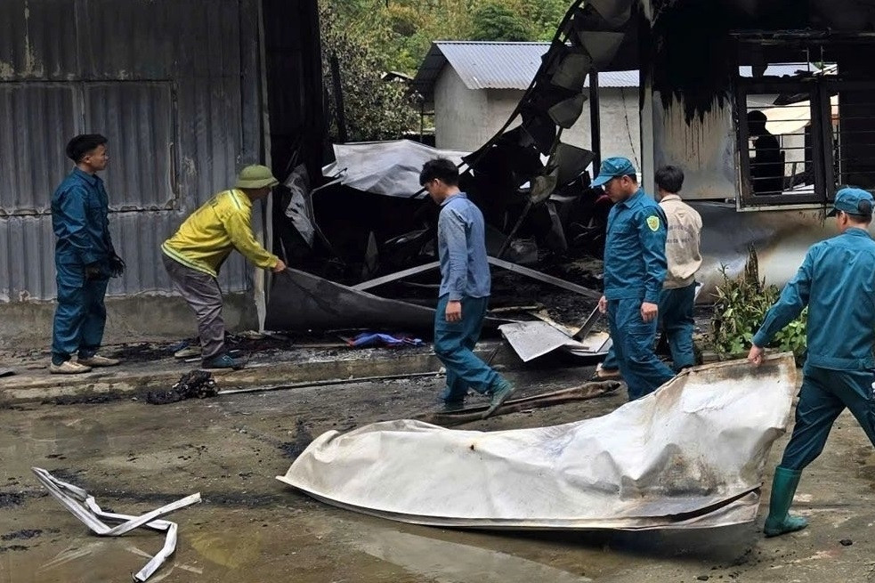 3 chị em tử vong trong vụ cháy, nhà bị khóa từ bên trong