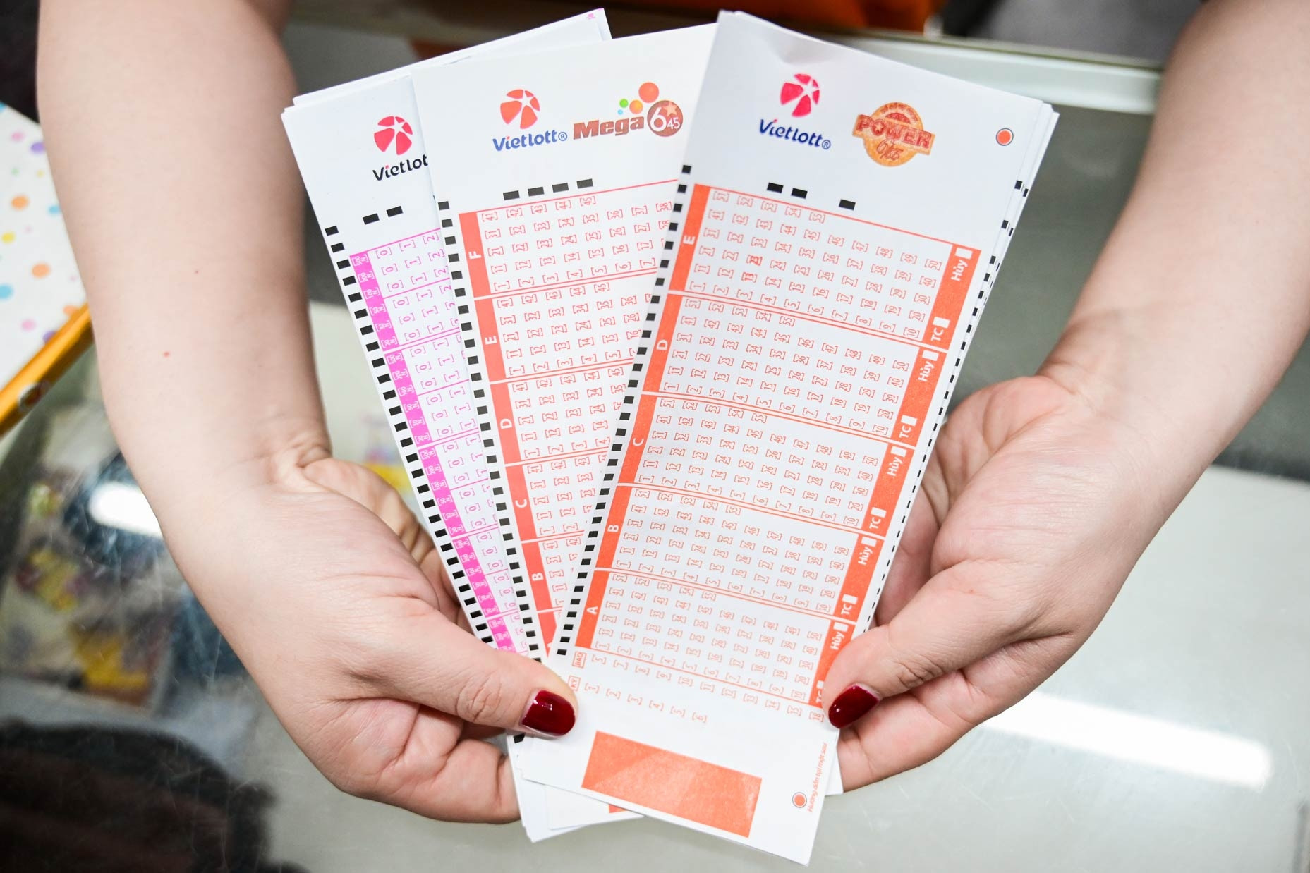 Kết quả Vietlott hôm nay 26/4: Có 22 vé trúng giải nhất, chứa cặp số 31, 41