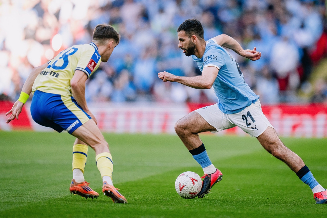  Man City giành chiến thắng siêu kịch tính vào chung kết FA Cup 