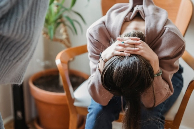 Bạn trai khiếm thị đòi chia đất ra riêng ngay sau cưới, tôi bị nghi ‘đào mỏ’