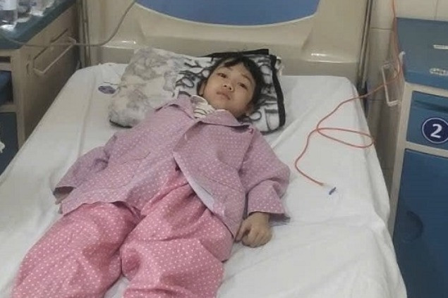  Bé gái 7 tuổi ung thư di căn, rơi vào lằn ranh sinh tử 