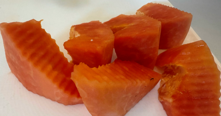 Bộ đôi hoa quả giá rẻ ngoài chợ Việt với lợi ích như "trái cây trường thọ"