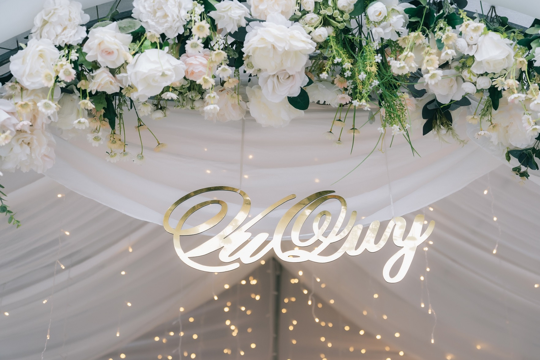 'Cuộc đổi chác' bí mật phía sau đám cưới rình rang khiến cô dâu chết lặng