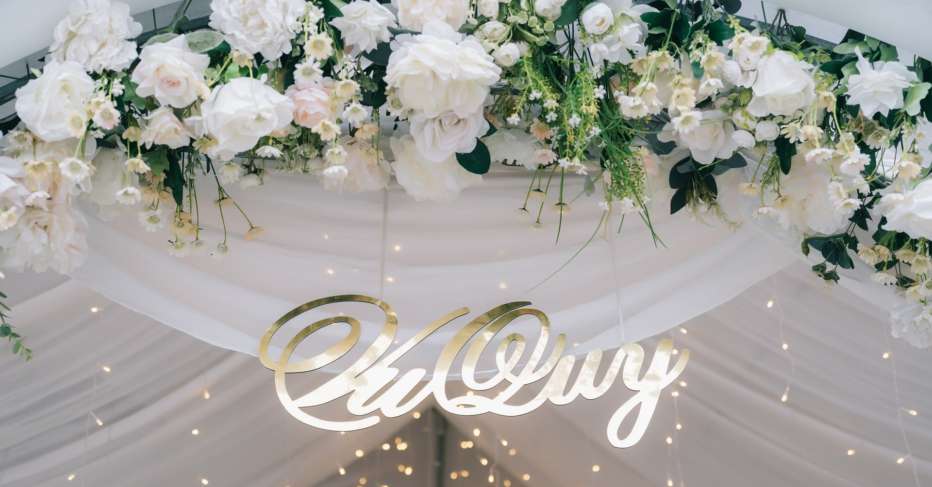 'Cuộc đổi chác' bí mật phía sau đám cưới rình rang khiến cô dâu chết lặng