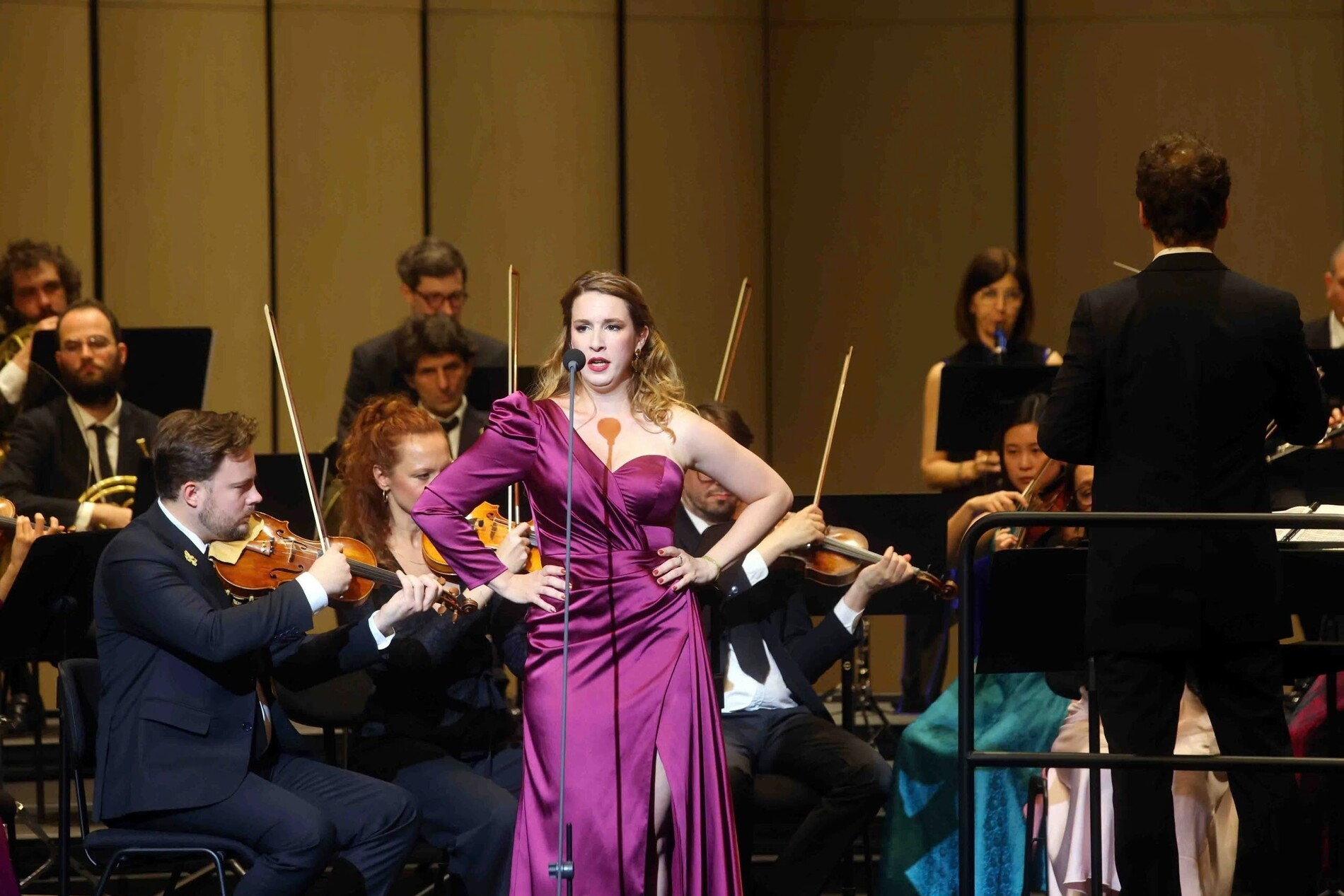 Dàn nhạc Hoàng gia Versailles làm say đắm khán giả Hà Nội với 'Tinh hoa Pháp'