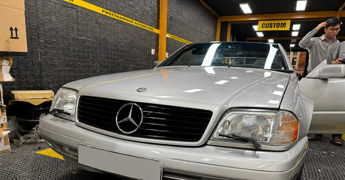 Siêu phẩm Mercedes-Benz R129 30 năm tuổi giá cao hơn siêu xe