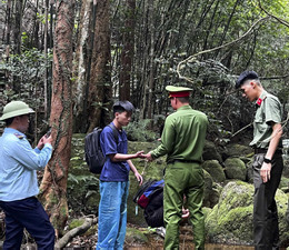 khách lạc tây yên tử_1.JPG