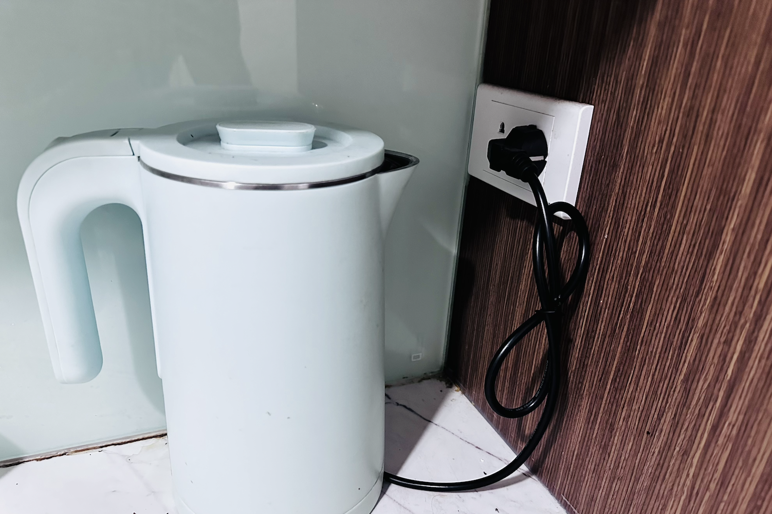 Giá điện sinh hoạt cao nhất 3.460 đồng/kWh: Cách giảm ngay tiền điện