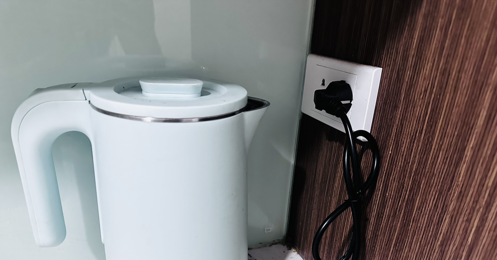 Giá điện sinh hoạt cao nhất 3.460 đồng/kWh: Cách giảm ngay tiền điện