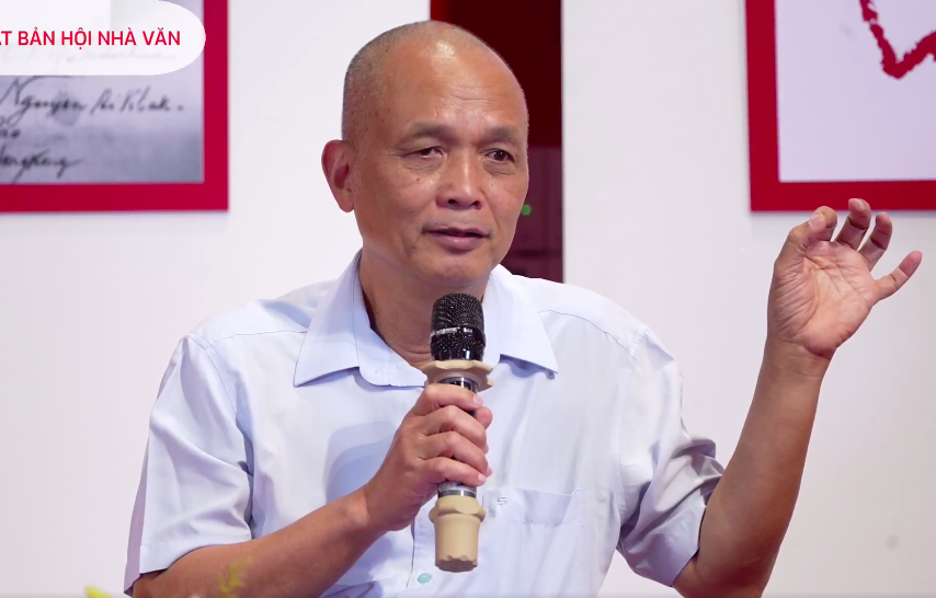  Sách mới: 'Chuyện với Thanh' và 'Quản trị Kinh doanh Hiện đại' 