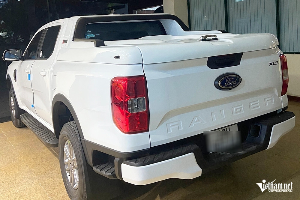 Vì sao xe bán tải Ford Ranger Raptor vẫn mang 'thân phận' xe tải?
