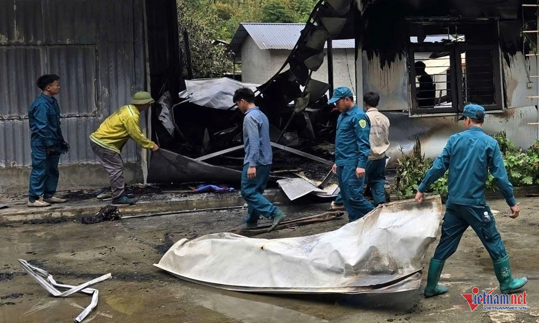 W-Hiện trường nơi xảy ra vụ cháy nhà khiến 3 trẻ nhỏ tử vong.jpg