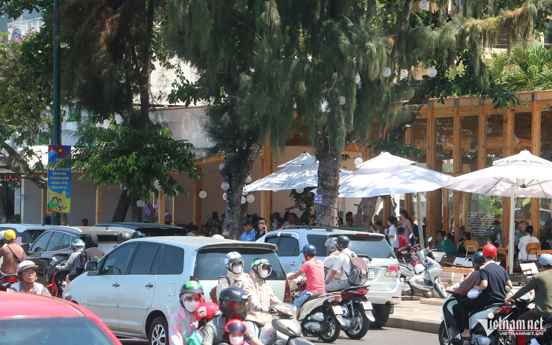 W-Nhiều hàng quán ở Vũng Tàu cho du khách dùng WC miễn phí dịp lễ 30.4, 1.5.JPG.jpg