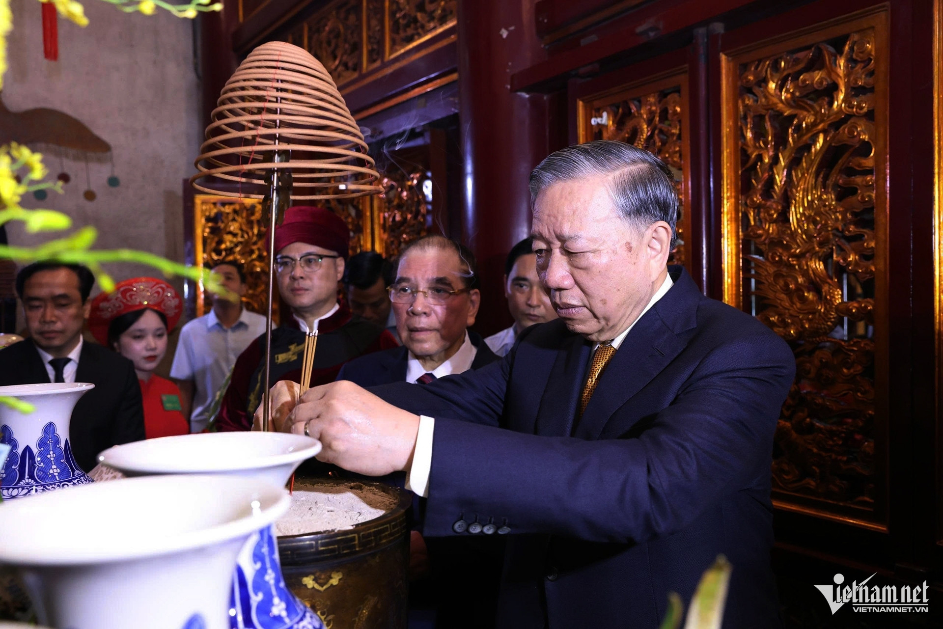 W-tbt dang huong 3 486.jpg