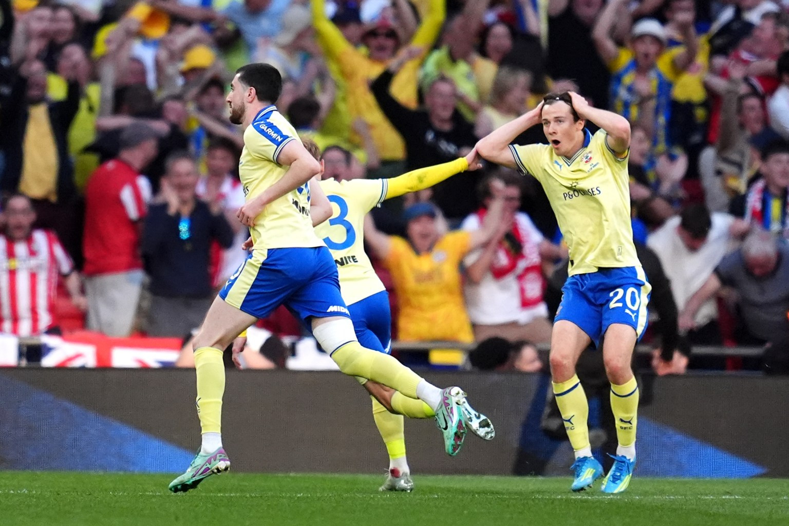 www_thesun_co_uk jeremy doku manchester city scores 1076196015.jpg