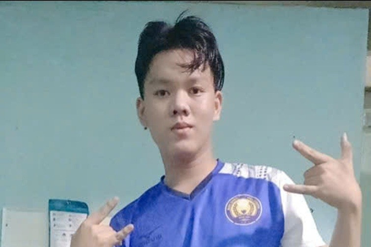 Sau tin nhắn &amp;apos;con bình thường&amp;apos; từ số điện thoại lạ, nam sinh ở TPHCM mất liên lạc