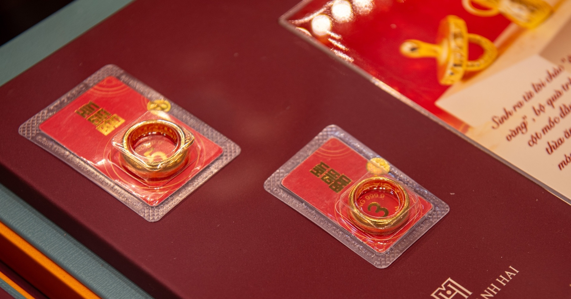 Giá vàng rời đỉnh, mua vào còn 165 triệu đồng, người tích sản đứng ngồi không yên