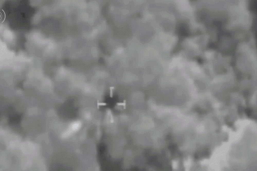 Khoảnh khắc Israel pháo kích loạt hạ tầng quân sự của Hezbollah