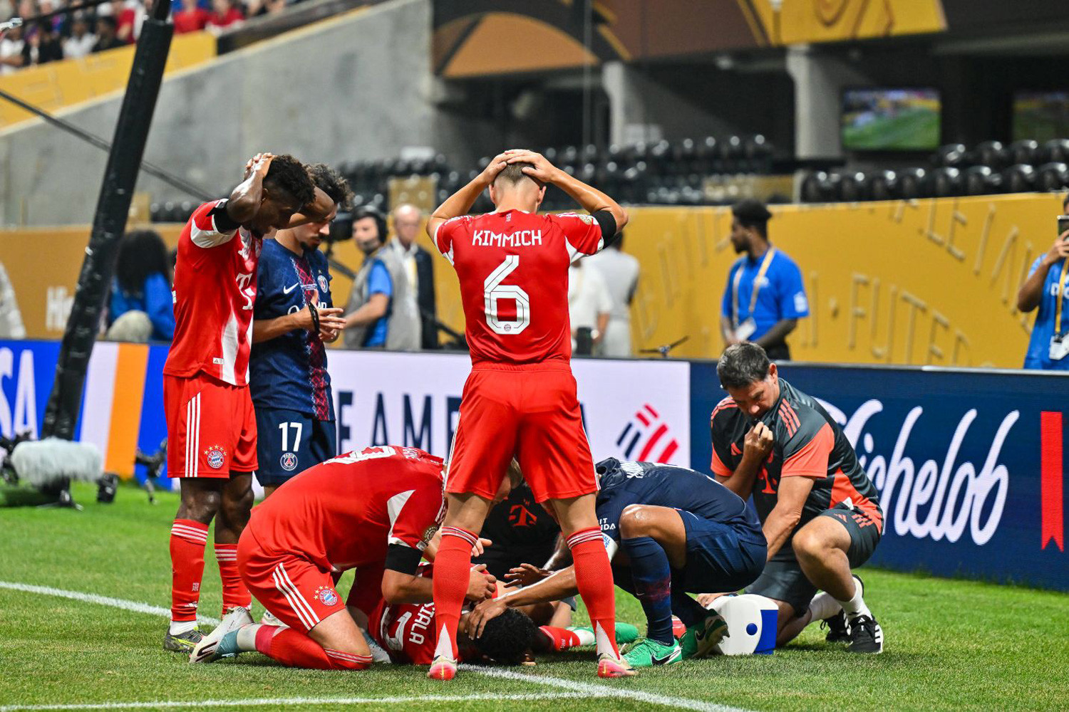 Musiala Bayern PSG.jpg