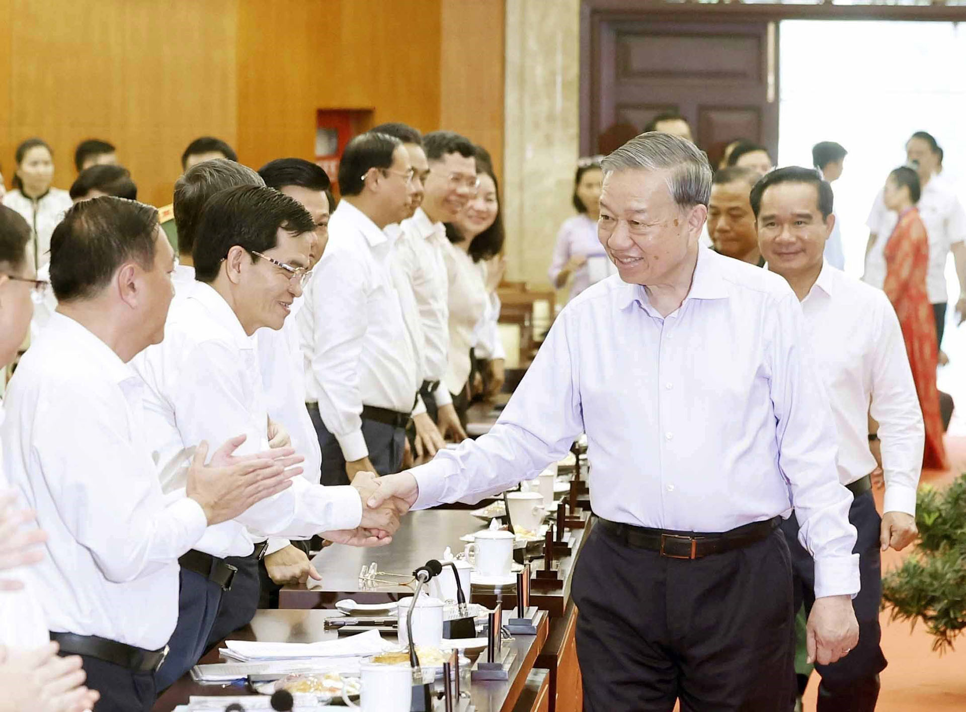 vnapotaltongbithuchutichnuoclamviecvoibanthuongvuthanhuythanhphohochiminh8728229 17772811196761508848544.jpg