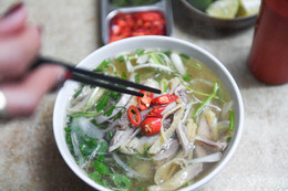 https://static-images.vnncdn.net/vps_images_publish/000001/000003/2026/4/27/w-pho-go-duong-ham-21-1-643-1807.jpg