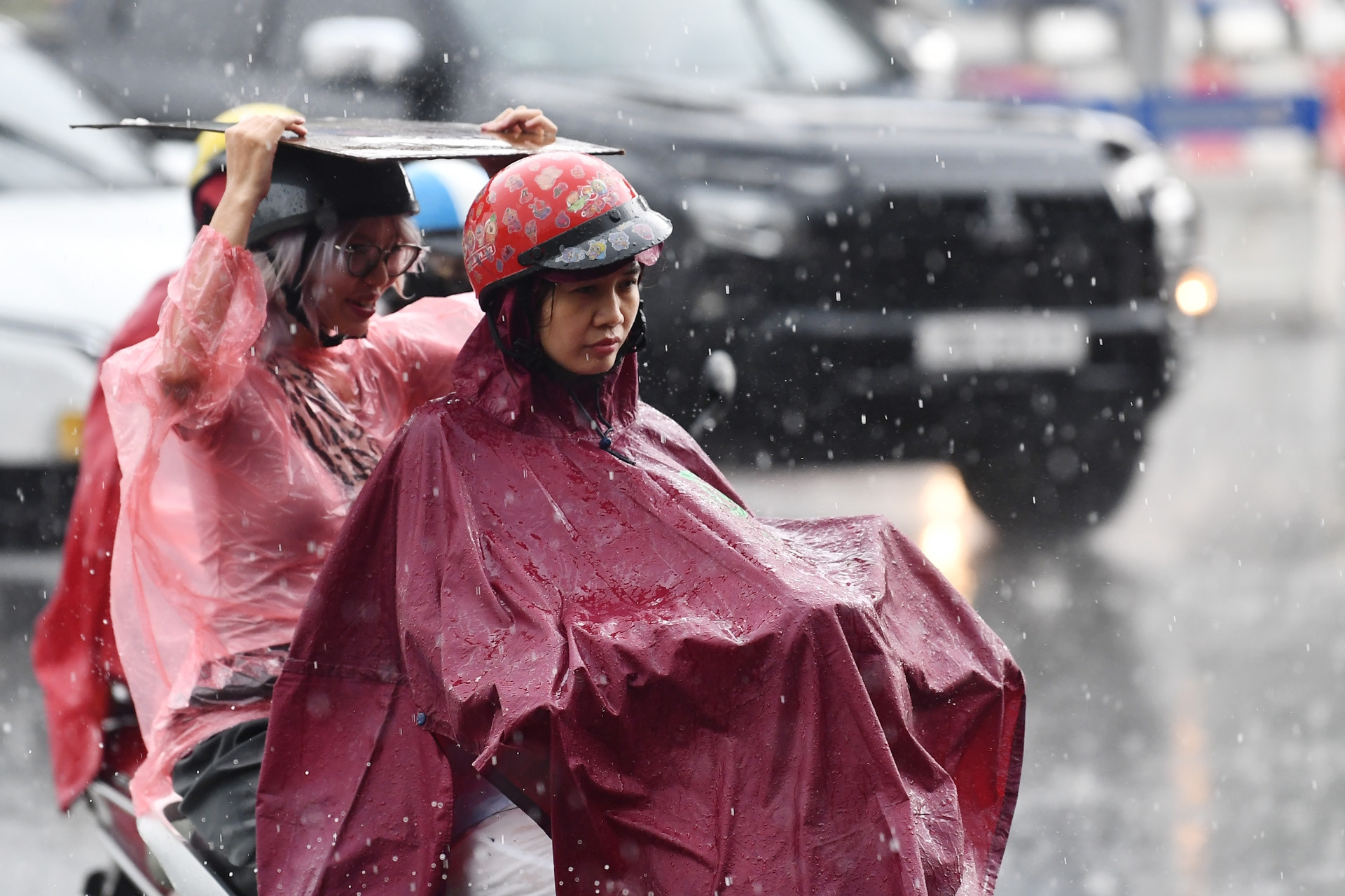 Thời tiết 30/4: Miền Bắc đón không khí lạnh kèm mưa dồn dập trước khi nắng đẹp