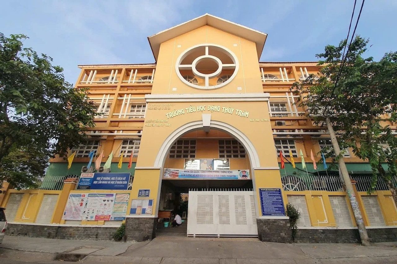 Bộ Y tế vào cuộc vụ 23 học sinh, 2 bảo mẫu ở TPHCM nghi ngộ độc, có ca phải thở máy