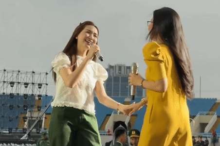 Cân nhắc biểu diễn 'Người Việt mình thương nhau' của Cẩm Ly, Hòa Minzy trong concert tối nay