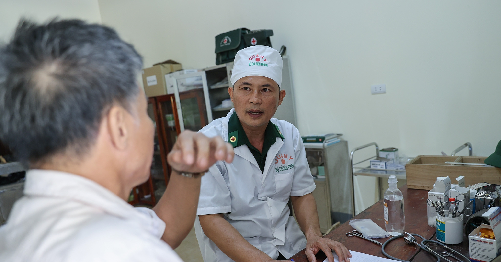 Đề xuất mới nhất về nhân sự trạm y tế xã, có giám đốc, trưởng khoa