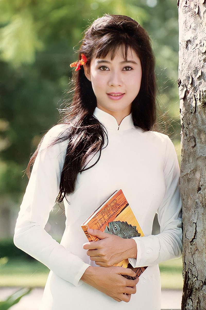 https://static-images.vnncdn.net/vps_images_publish/000001/000003/2026/4/28/diem-huong-03-1046.jpg