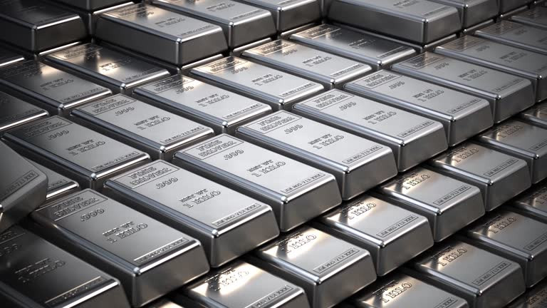 Giá bạc hôm nay 29/4/2026 tiếp tục giảm, bạc đang trượt dốc về mốc 70 triệu/kg