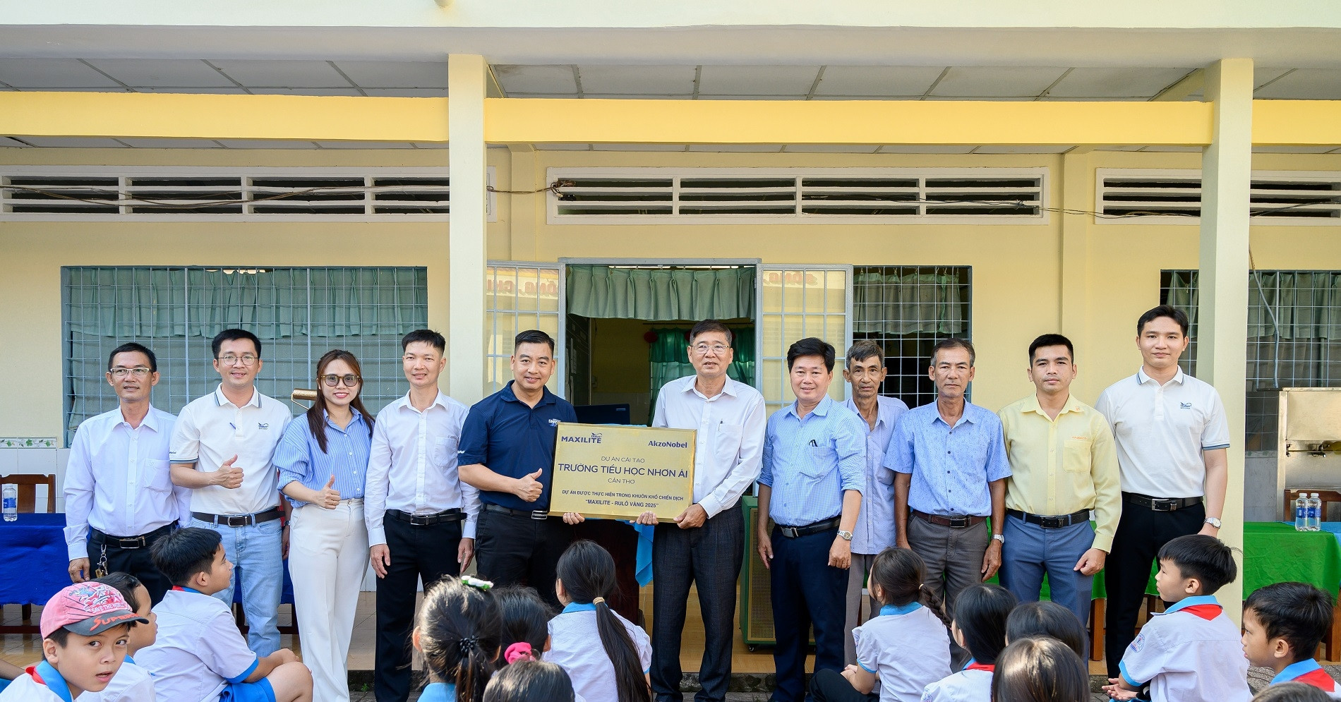 Maxilite - Rulô Vàng: 600 thợ sơn trở thành đại sứ lan tỏa sắc màu cộng đồng