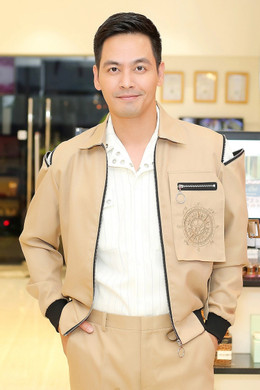 https://static-images.vnncdn.net/vps_images_publish/000001/000003/2026/4/28/mc-phan-anh-02-1053.jpg