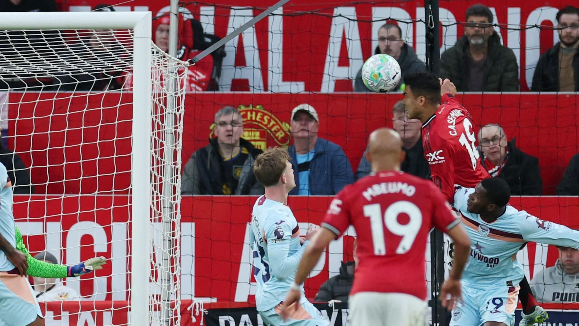 resources_premierleague_pulselive_com 2026 04 27T190427Z_1813615039_UP1EM4R1GZETL_RTRMADP_3_SOCCER ENGLAND MUN BRE (1).jpg