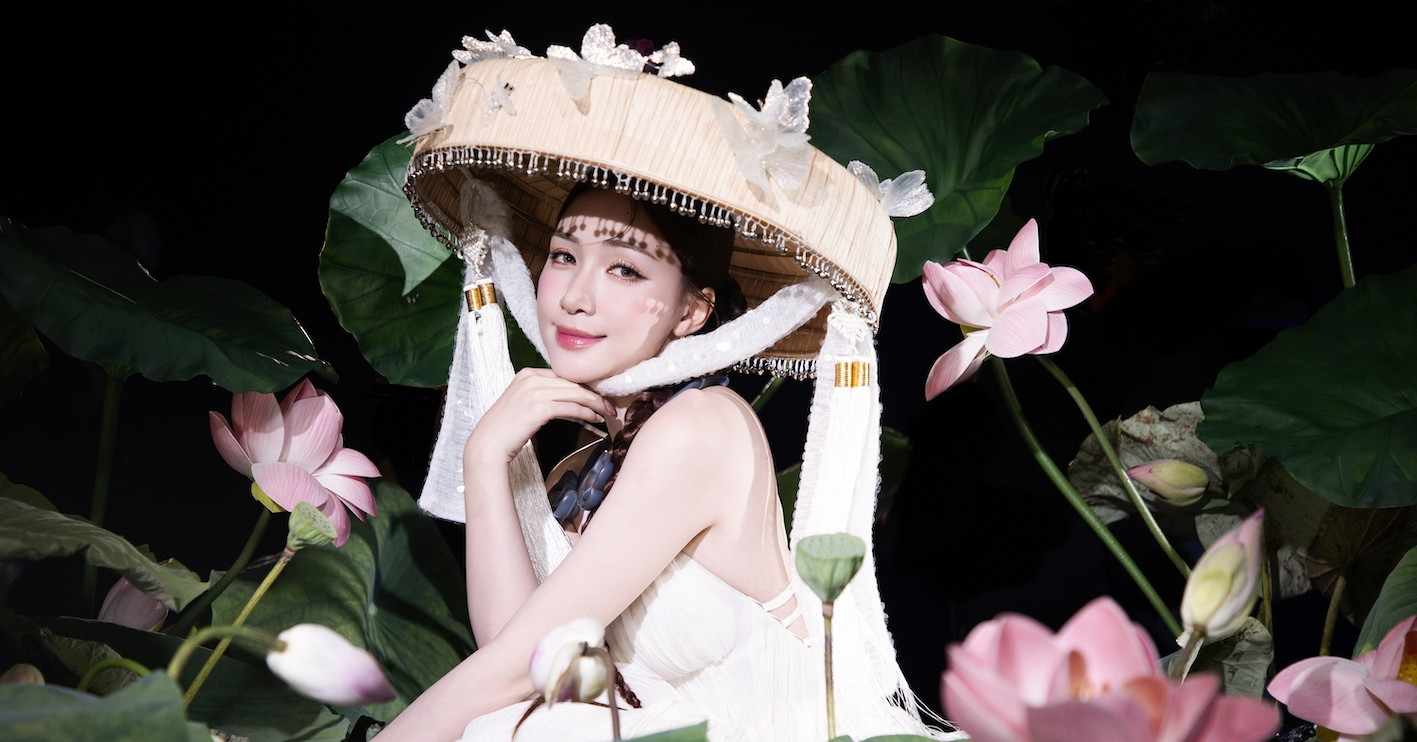 Cân nhắc biểu diễn 'Người Việt mình thương nhau' của Cẩm Ly, Hòa Minzy trong concert tối nay