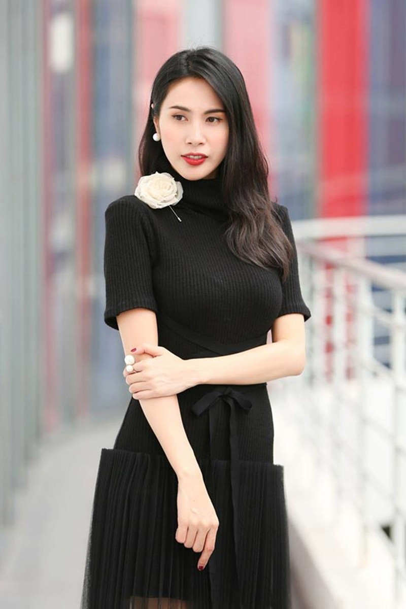 https://static-images.vnncdn.net/vps_images_publish/000001/000003/2026/4/28/thuy-tien-03-1051.jpg