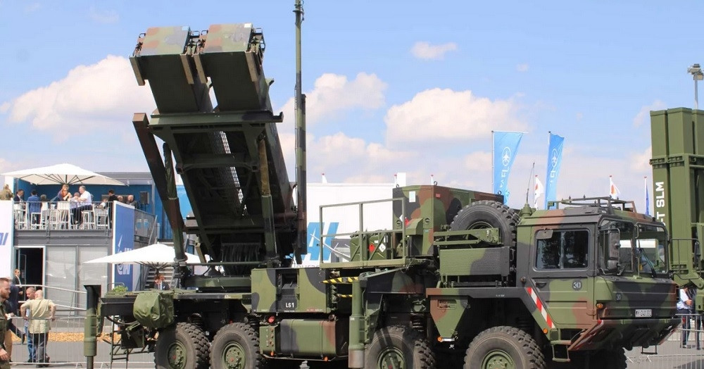 Ukraine thiếu trầm trọng tên lửa phòng không, Nga mở đường hướng về Sloviansk